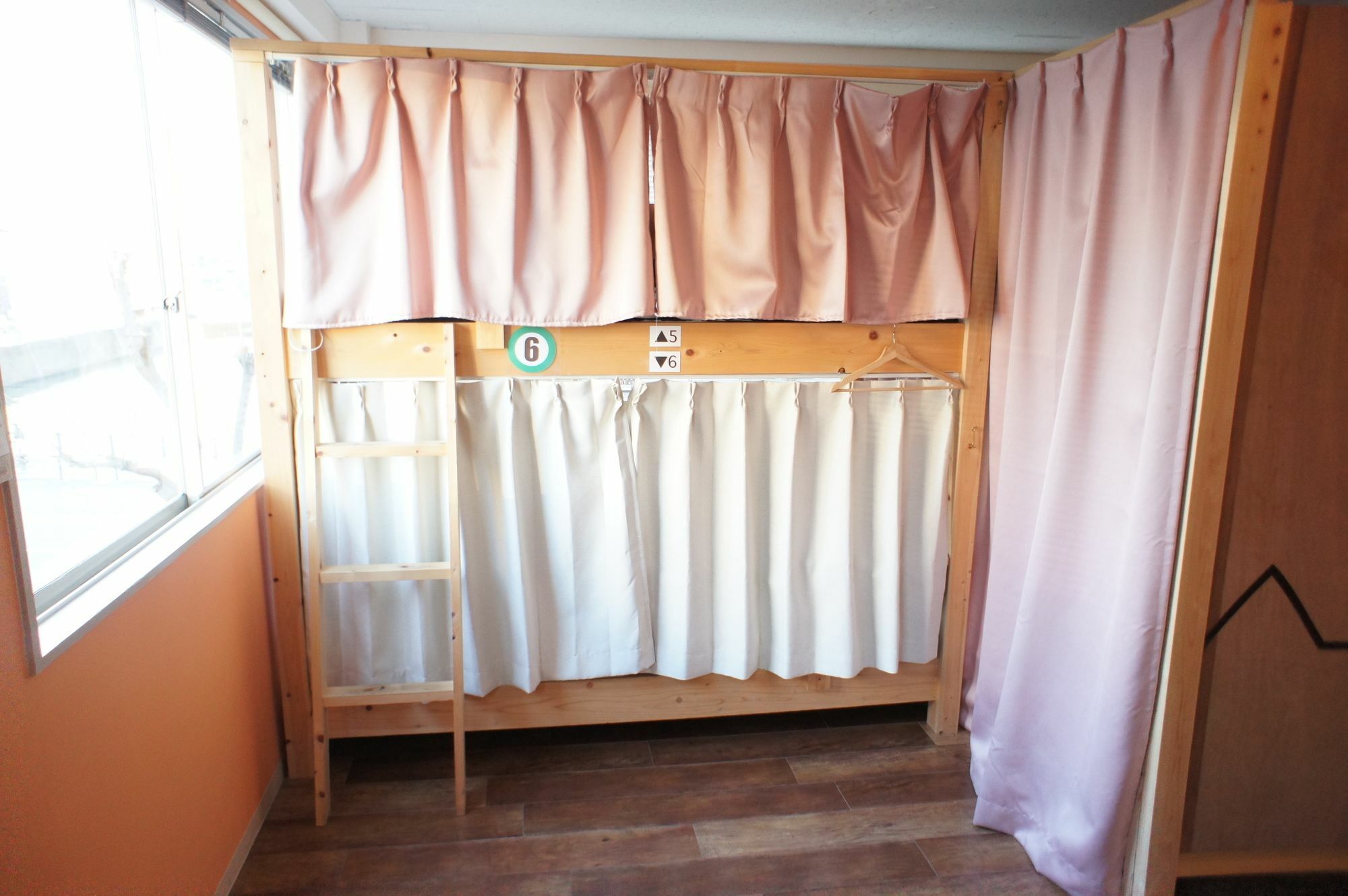 Guesthouse Sun Osaka Buitenkant foto